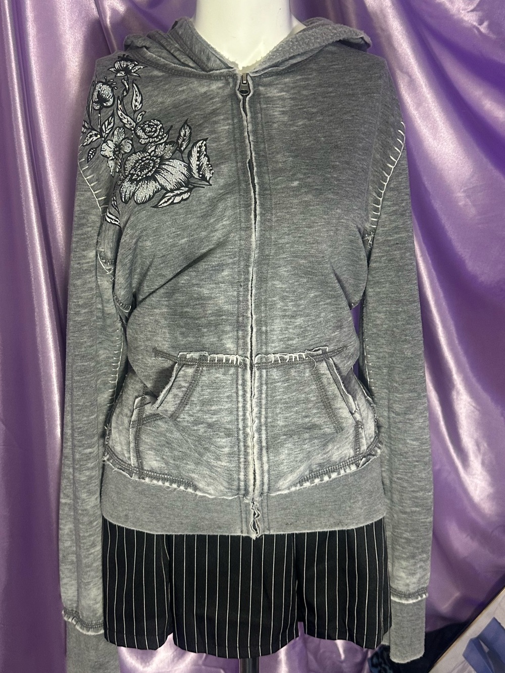Y2K McBling Embellished Rhinestone Graphic Hoodie size M - Picture 9 of 14